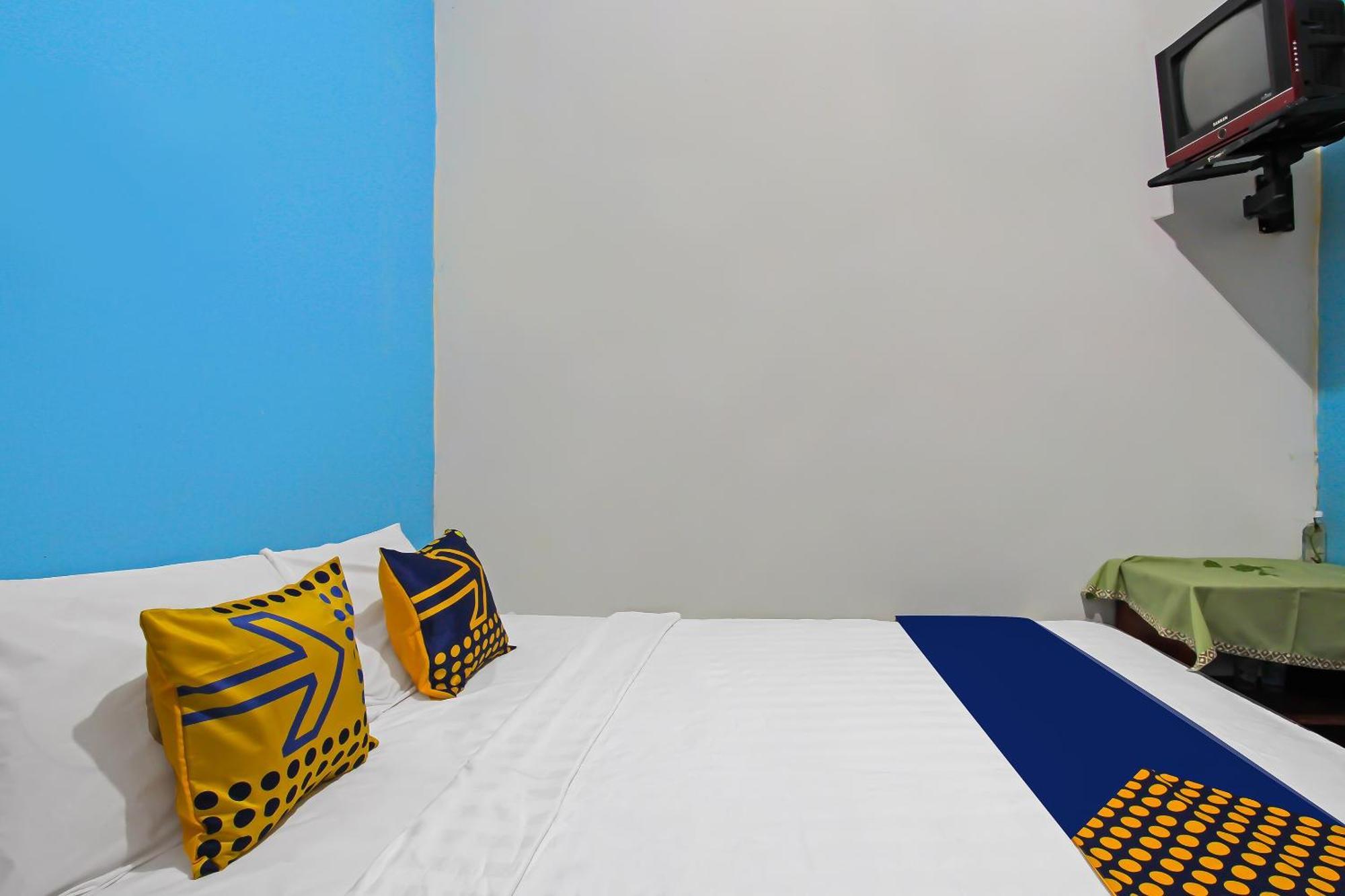 Spot On 91911 Rejeki Homestay Syariah Malioboro Yogyakarta Exterior photo