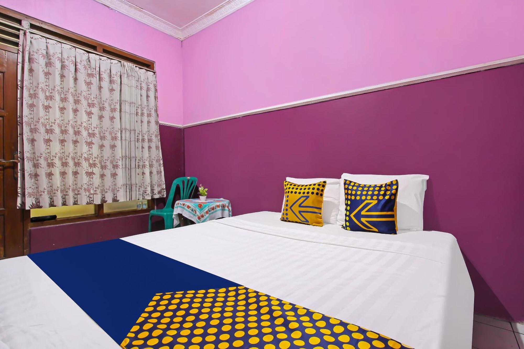 Spot On 91911 Rejeki Homestay Syariah Malioboro Yogyakarta Exterior photo
