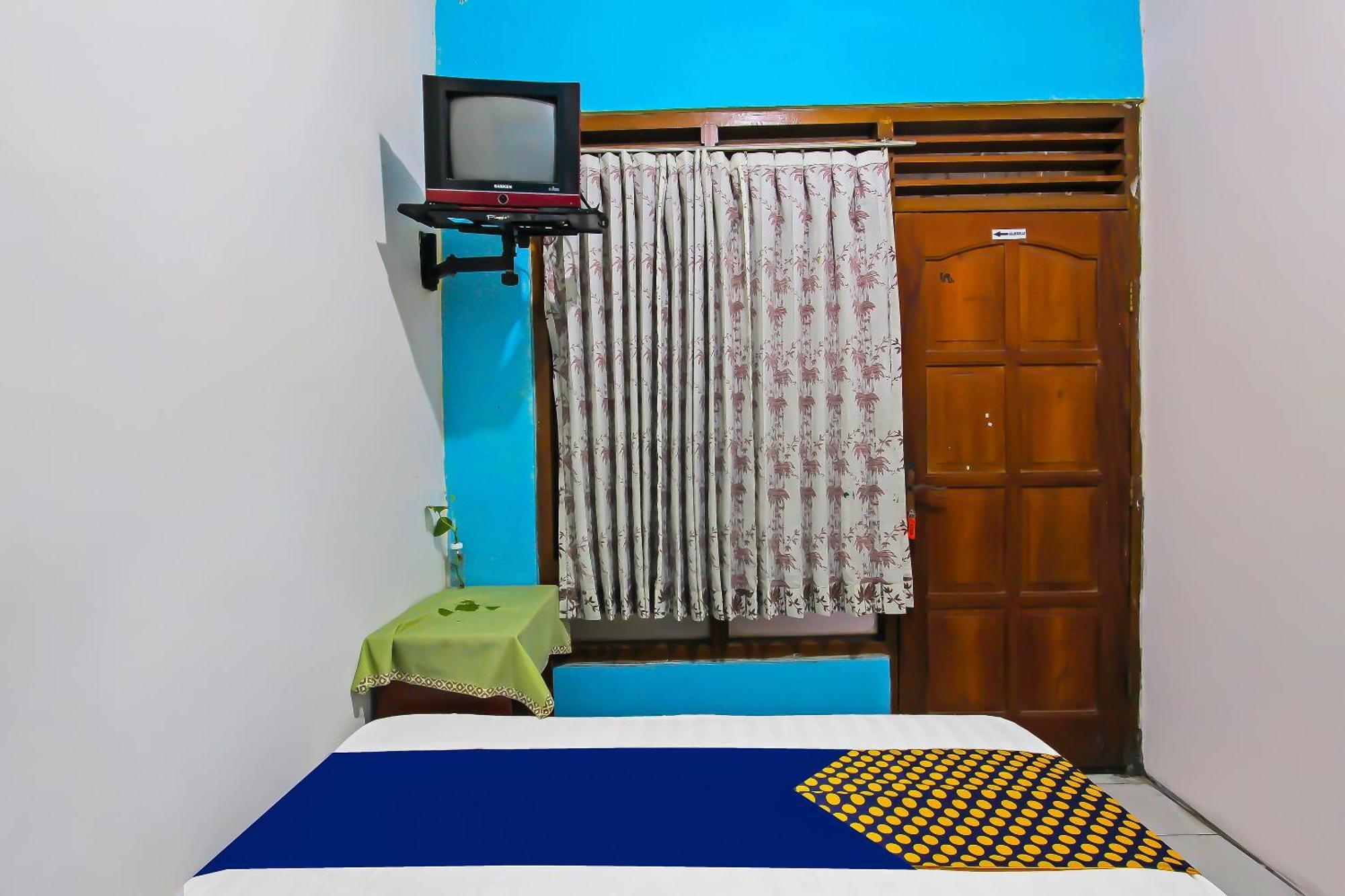 Spot On 91911 Rejeki Homestay Syariah Malioboro Yogyakarta Exterior photo